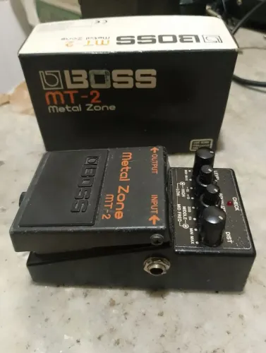 Pedal boss metal zone