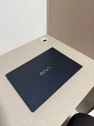 VAIO FE16 AMD Ryzen 5-5625U 16GB RAM 512GB SSD Wi-Fi 6 Tela 16" IPS Full
