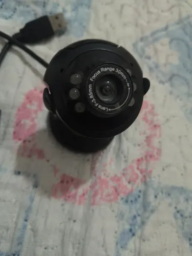 Webcam USB para PC/Notebook com Microfone - Plug & Play