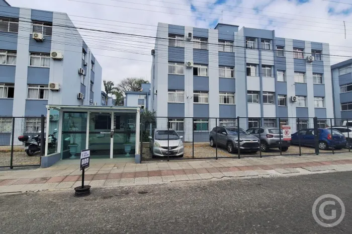 Excelente apartamento de 3 dormitórios no Estreito, próximo à Beira-Mar Continental