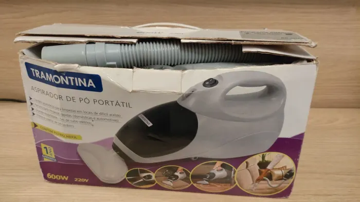 Aspirador de pó Tramontina 600w