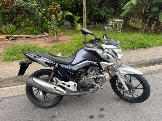 HONDA TITAN 160cc (PARCELAMOS)