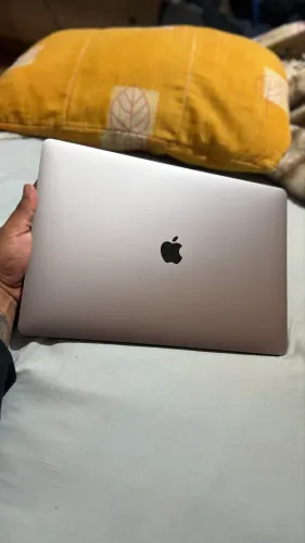 TROCA/VENDO MacBook Pro 2019 | 16 Polegadas | Intel Core i7 | 16GB RAM | SSD 512GB