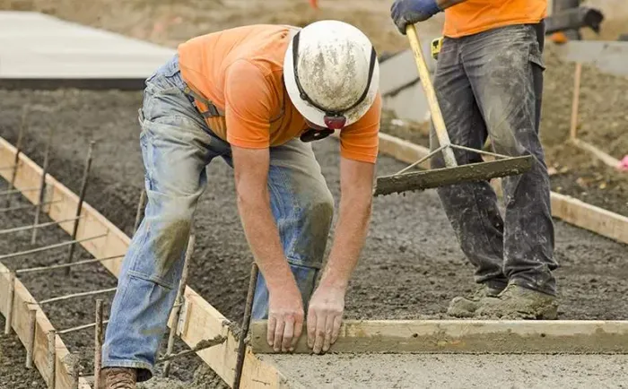 Vaga servente de obras