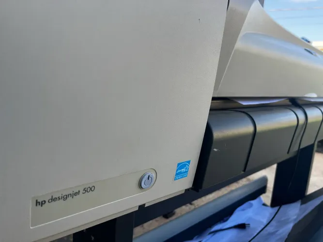 HP DesignJet 500 + HpGL/2 plotter