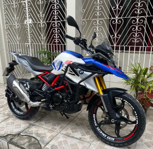 BMW G310 GS 23/24 - 9.500km - EXCELENTE ESTADO - LICENCIADA - R$ 32.500