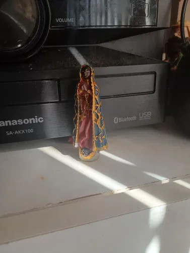 Vendo Imagem de Nossa Senhora Aparecida.