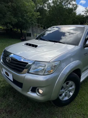 Toyota Hilux CD SRV D4-d 4X4 3.0 TDI Diesel AUT 2015