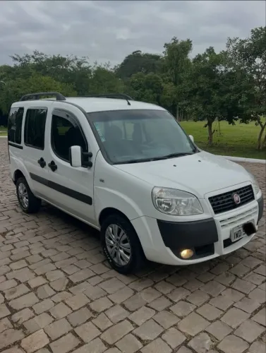 Fiat Doblo Essence 1.8 Flex 16V 5P 2015