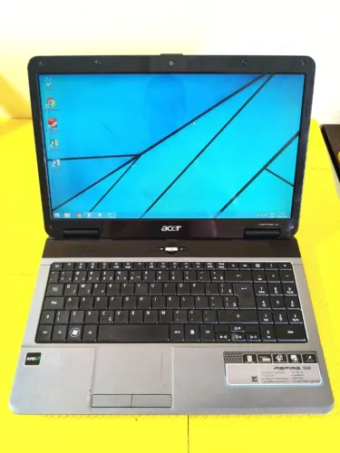 Notebook Acer Aspire 4gb memoria Hd 320gb tela 15