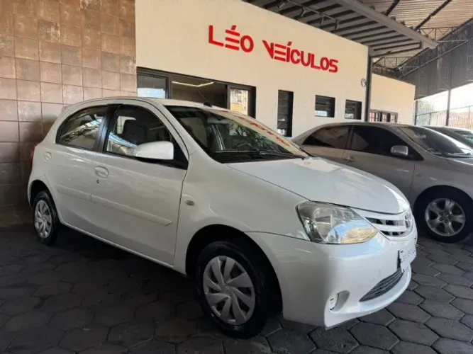 Toyota Etios XS 1.5 Flex 16V 5P Aut. 2017