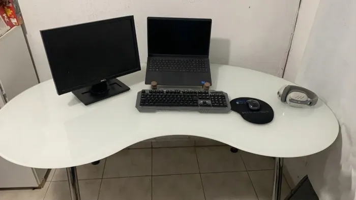 Mesa de Vidro/Escritório