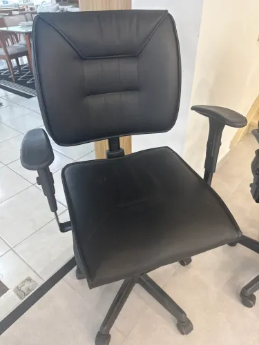 4 Cadeiras escritório