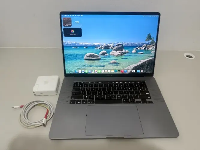 MacBook Pro 16" 2019 i9 2,3GHz 16GB RAM 1TB SSD Touch Bar