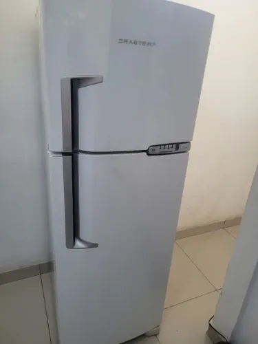 Geladeira Brastemp 375L - Defeito
