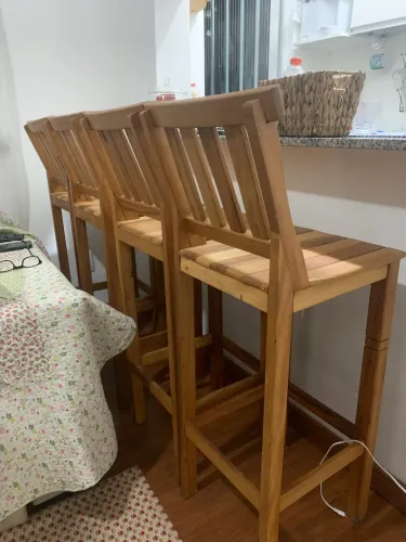 4 Cadeiras/Banquetas Altas/Bistrô Rústica/Madeira