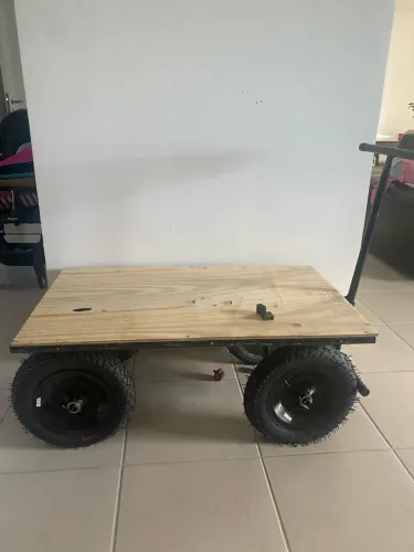 Carrinho transporte serviços nunca usado!