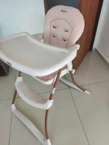 Cadeira de Alimentação Bebê Burigotto Bon Appetit+ Mon Amour