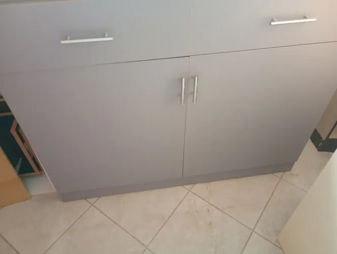 Balcão novo feito em marcenaria