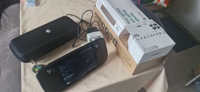 Steam Deck 256GB LCD + Acessórios