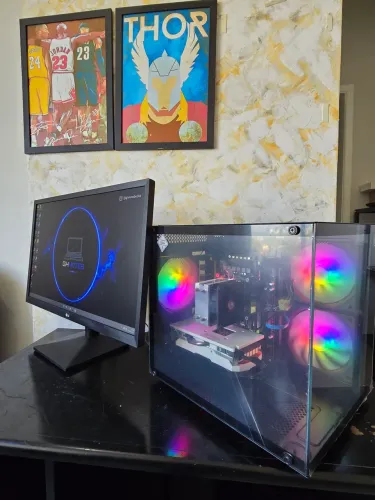 PC GAMER INTEL XEON 16GB RAM RX 580 8GB 400GB SSD PERFEITO ESTADO! FORMATADO