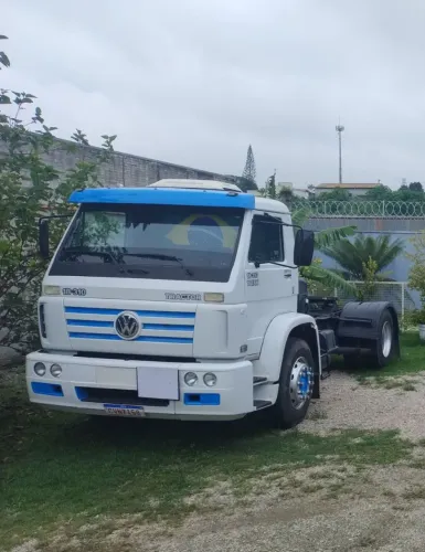 VW Titan 18310