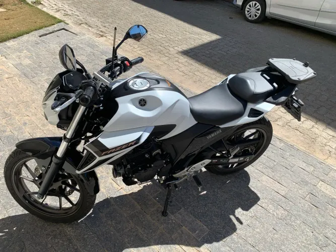 FZ25 2026 Branco Pérola - 1.000 km, Sem Detalhes, Único Dono