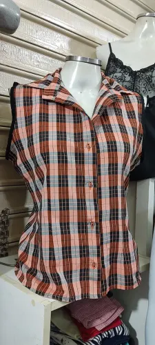 Camisa/Blusa sem Manga  Xadrez - Tam. M