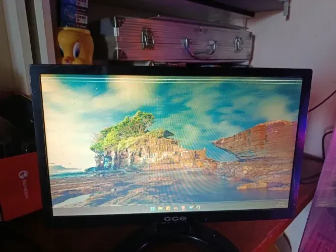 Monitor CCE 15 Polegadas