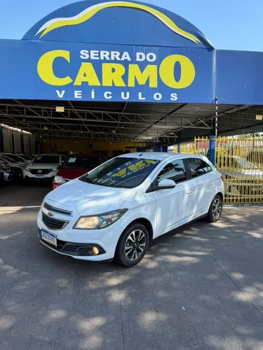 Chevrolet Onix Hatch LTZ 1.4 8V Flex Power Mec. 4P 2015