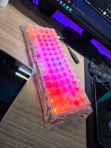 Teclado Gravastar V60 | Só abri para tirar as fotos.