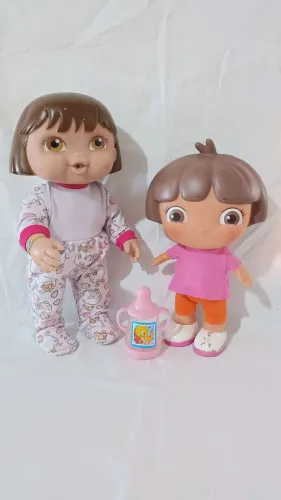 Lote de bonecas Dora com marcas de uso 
