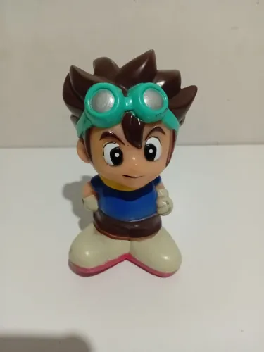 Boneco Tai Kamiya | Digimon Adventure | Vinil Rotomoldado | Squeaker