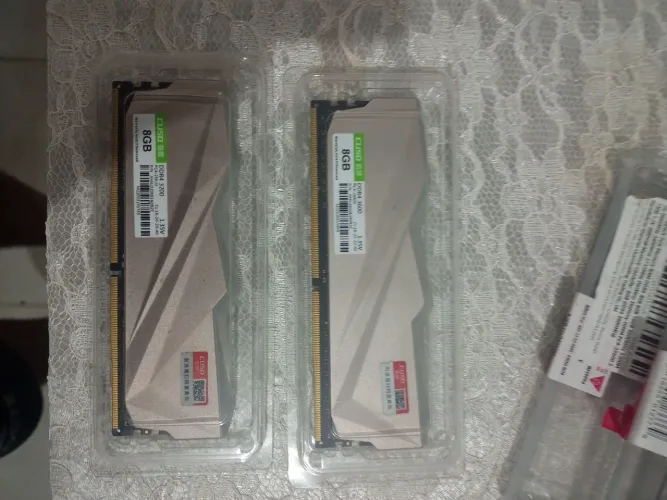 2*8gb ddr4 Cusu 3200mhz rgb