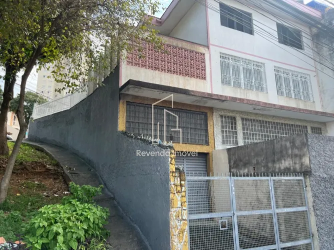 Aluguel de Casa Espaçosa na Vila Maria Alta, São Paulo-SP: 3 Quartos, 1 Suíte, 1 Sala, 2 B