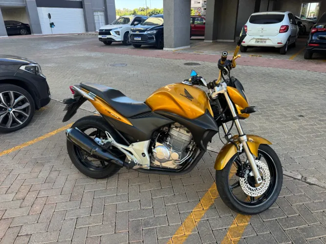 Cb300R 