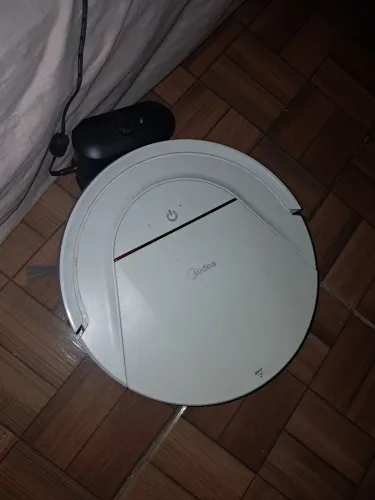 Robô Aspirador de Pó Midea