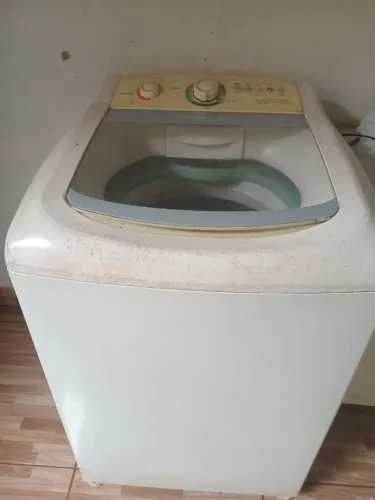 Vendo máquina de lavar 10 kilos semi nova funciona perfeitamente
