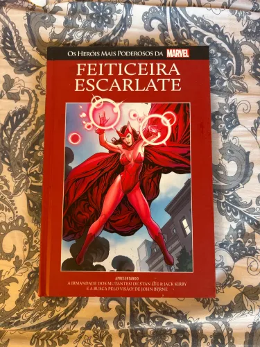 hq capa dura feiticeira escarlate