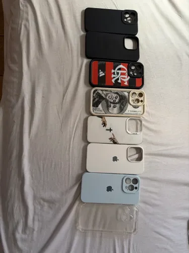 Vendo capinhas qualquer uma por 20