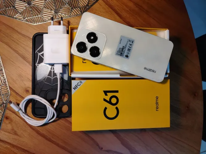 Celular Realme 61