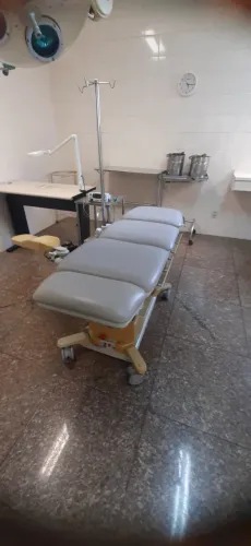 Cama bloco cirúrgico (sem bateria)