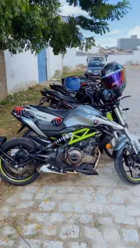 SBM 400S - Praticamente 0 km! Apenas 1.500 km rodados