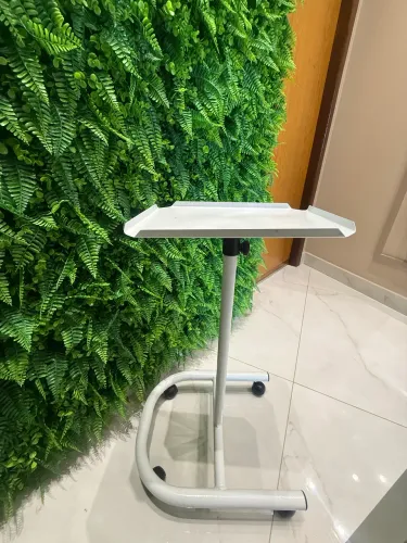 Carrinho auxiliar dentista | estética 