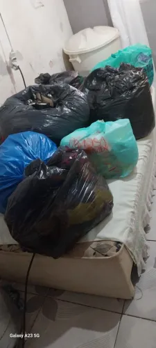 Lotes de roupas para brecho