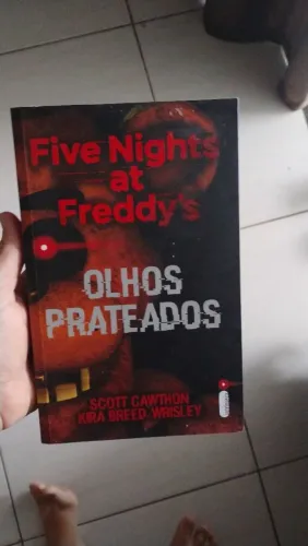 livro five night at freddy fnaf