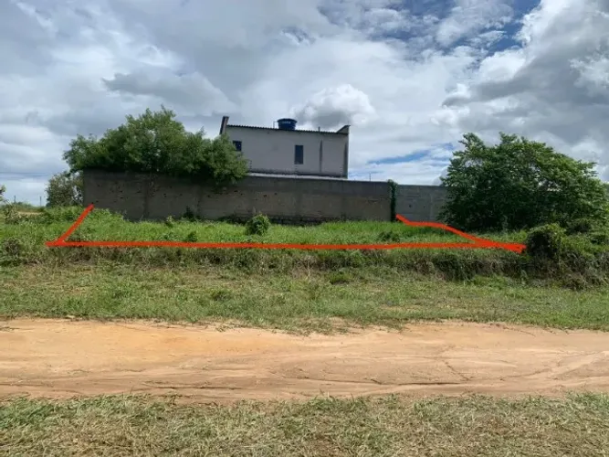 LOTE EM PIUMA COM 270M2
