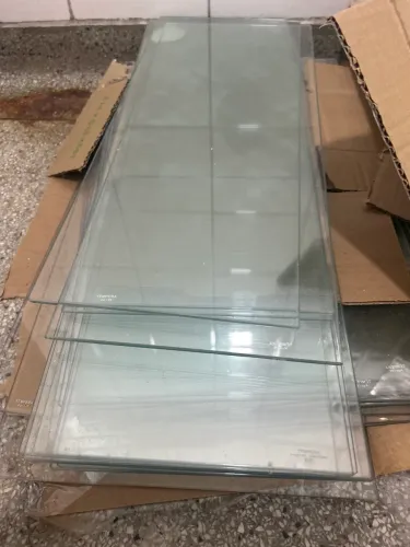 Prateleiras de vidros