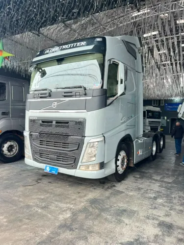 VOLVO FH540 6x2 GLOBETROTTER AUTOMÁTICO 2020
