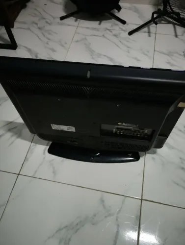 Monitor LG 21 polegadas - para retirar peças